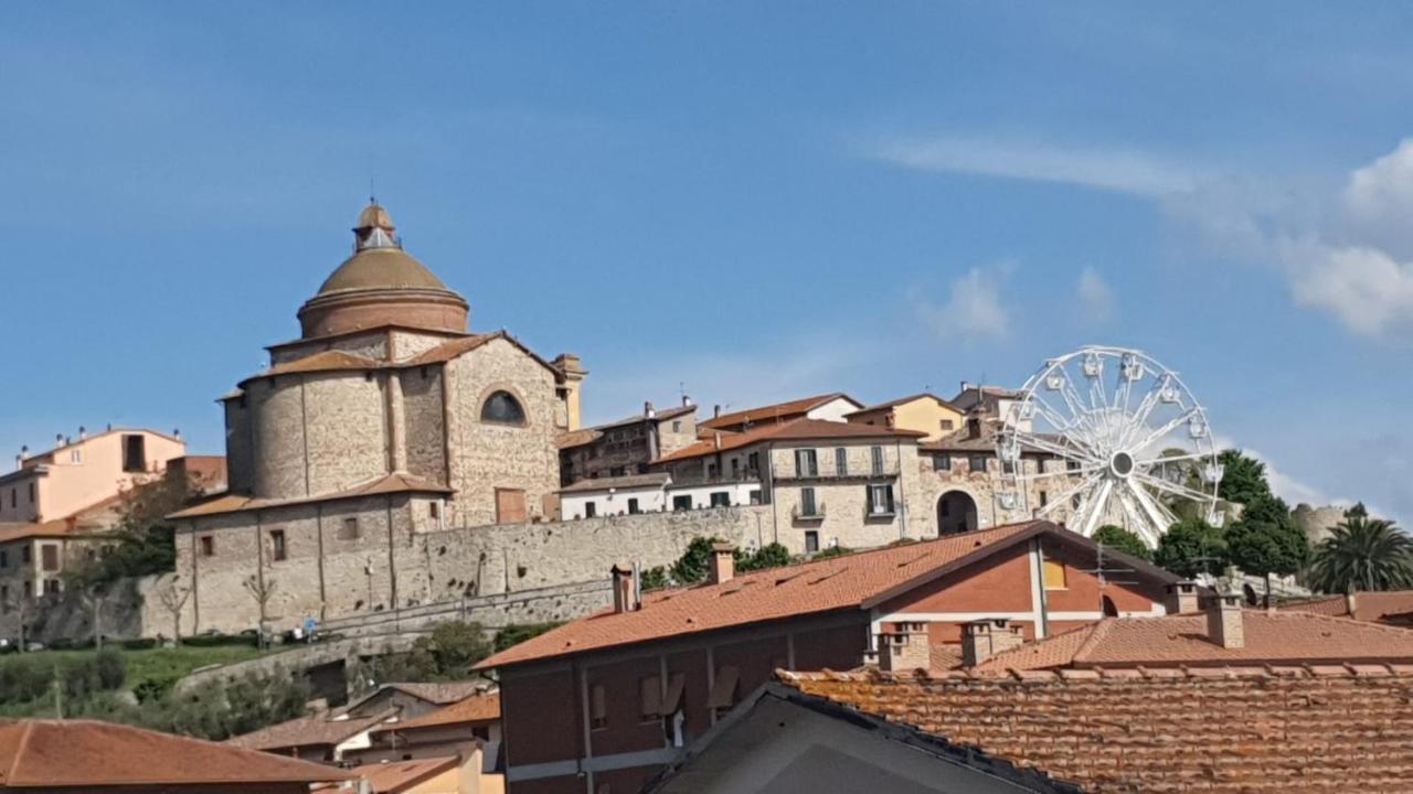 דירות קאסטיגליונה דל לאגו Ai Piedi Del Centro Storico מראה חיצוני תמונה